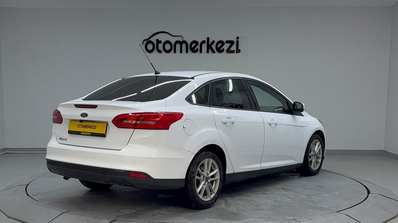 FORD FOCUS 4
